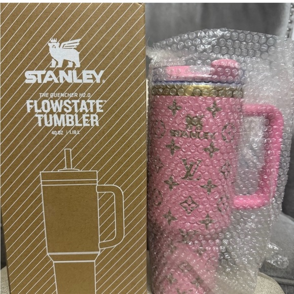 Stanley Pink 40oz Tumbler with Gold Accents. New. - Picture 3 of 8